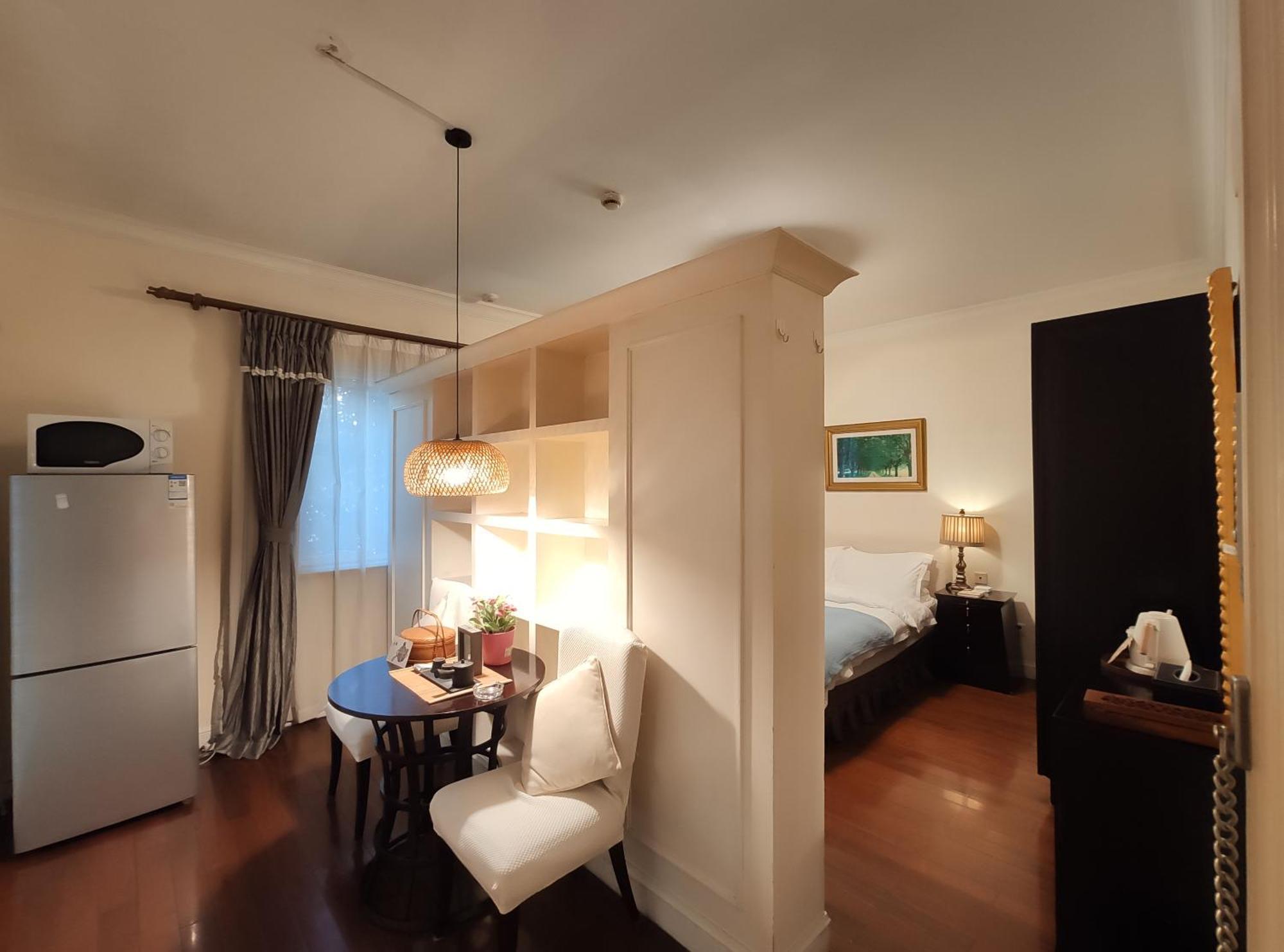 Ladoll Service Apartments Shanghai Buitenkant foto